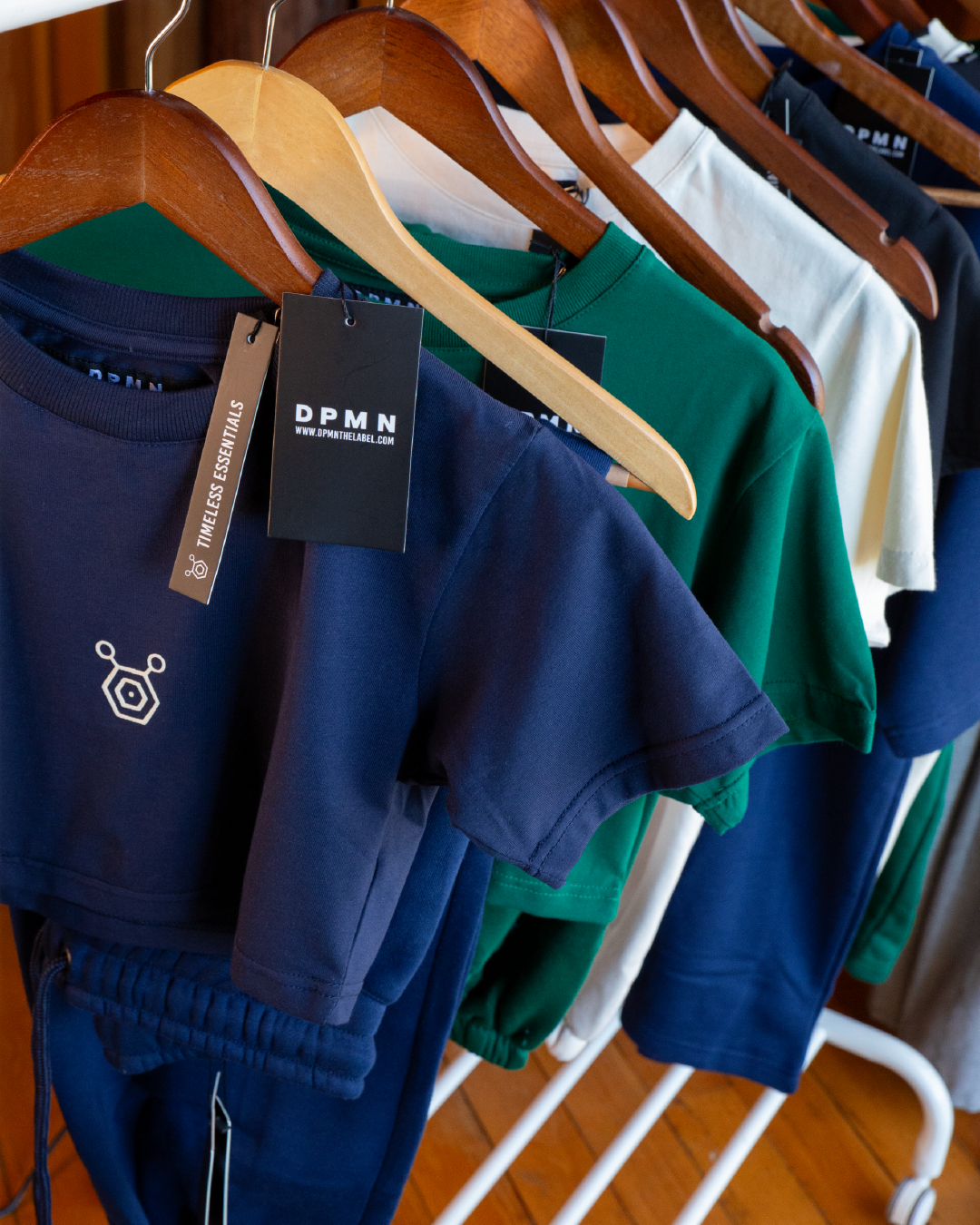 Croptop Green - Timeless Essentials